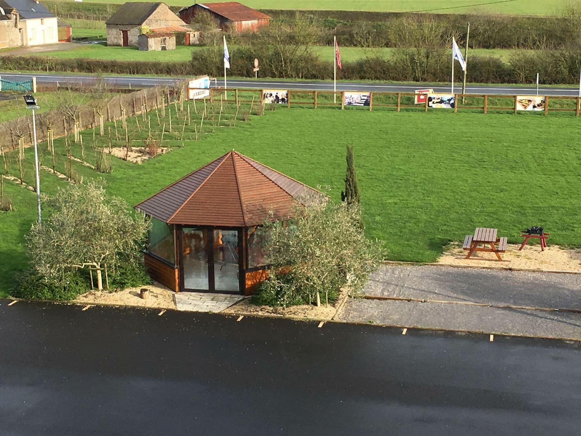 Ibis Budget Ancenis Mésanger Εξωτερικό φωτογραφία